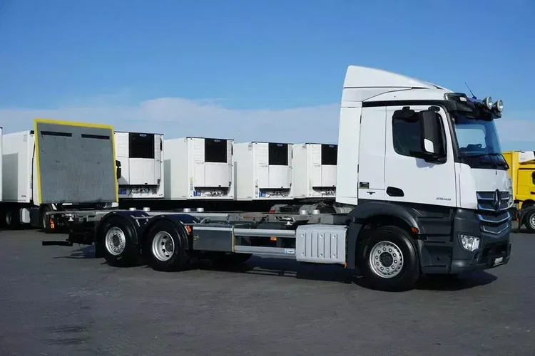 Mercedes ANTOS / 2545 / ACC / E 6 / BDF + WINDA / 7.15 , 7.45, 7.82 M / OŚ SKRĘTNA zdjęcie 4