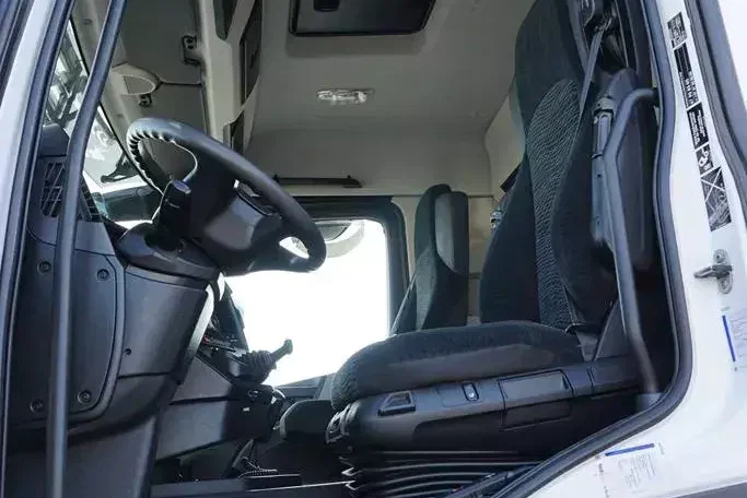 Mercedes ANTOS / 2545 / ACC / E 6 / BDF + WINDA / 7.15 , 7.45, 7.82 M / OŚ SKRĘTNA zdjęcie 7