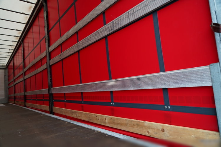 Schmitz / FIRANKA / STANDARD / OŚ PODNOSZONA / DACH PODNOSZONY  / 2022 R  zdjęcie 17