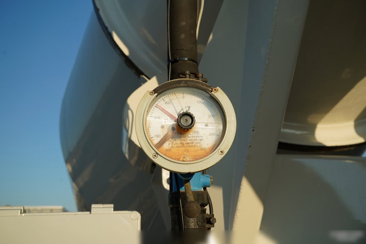 Volvo FMX 410 / 8x4 / GRUSZKA 9m3 / BETONOMIESZARKA / LIEBHERR / SPROWADZONA  zdjęcie 16