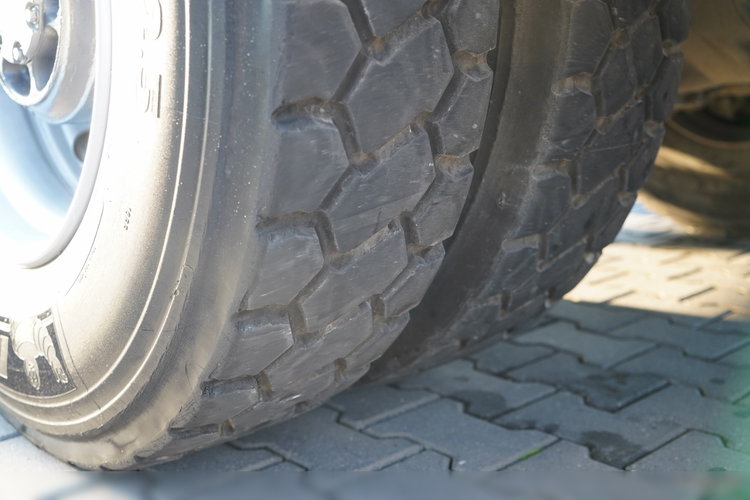 Volvo FMX 410 / 8x4 / GRUSZKA 9m3 / BETONOMIESZARKA / LIEBHERR / SPROWADZONA  zdjęcie 22