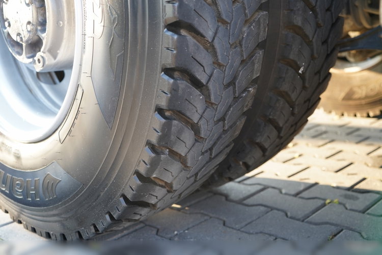 Volvo FMX 410 / 8x4 / GRUSZKA 9m3 / BETONOMIESZARKA / LIEBHERR / SPROWADZONA  zdjęcie 23