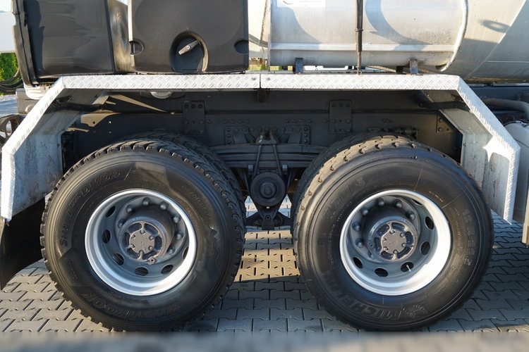 Volvo FMX 410 / 8x4 / GRUSZKA 9m3 / BETONOMIESZARKA / LIEBHERR / SPROWADZONA  zdjęcie 24