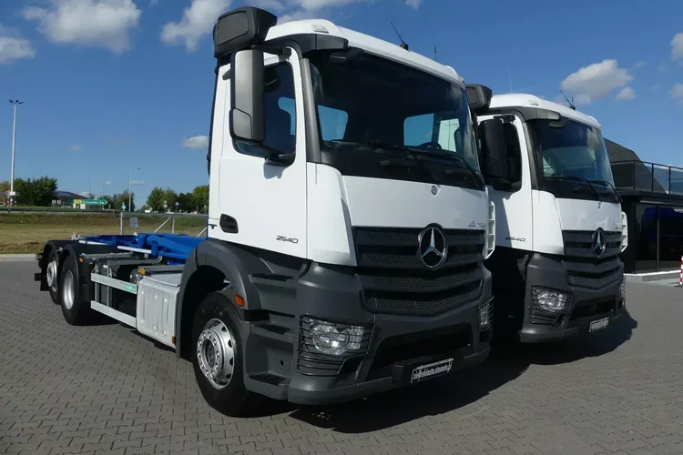 Mercedes ANTOS 2540 / 6x2 / HAKOWIEC 20t / EURO 6 / NISKI PRZEBIEG / zdjęcie 16