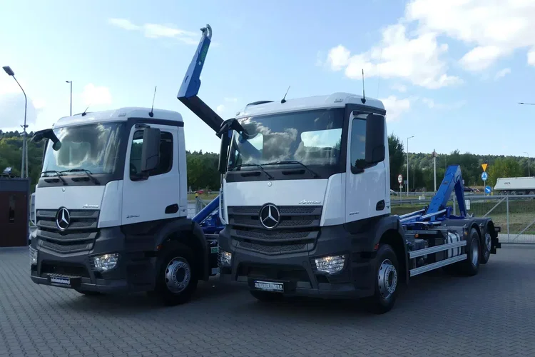 Mercedes ANTOS 2540 / 6x2 / HAKOWIEC 20t / EURO 6 / NISKI PRZEBIEG / zdjęcie 2