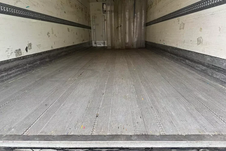 Scania P250 zdjęcie 18