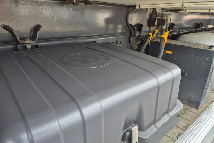 Antos 2532 L / Frigoblock / 6X2 Mercedes-Benz Antos 2532 L 6X2 / CHŁODNIA / IZOTERMA / FRIGOBLOCK / 3 zdjęcie 15