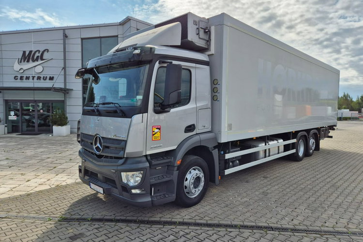 Antos 2532 L / Frigoblock / 6X2 Mercedes-Benz Antos 2532 L 6X2 / CHŁODNIA / IZOTERMA / FRIGOBLOCK / 3 zdjęcie 2
