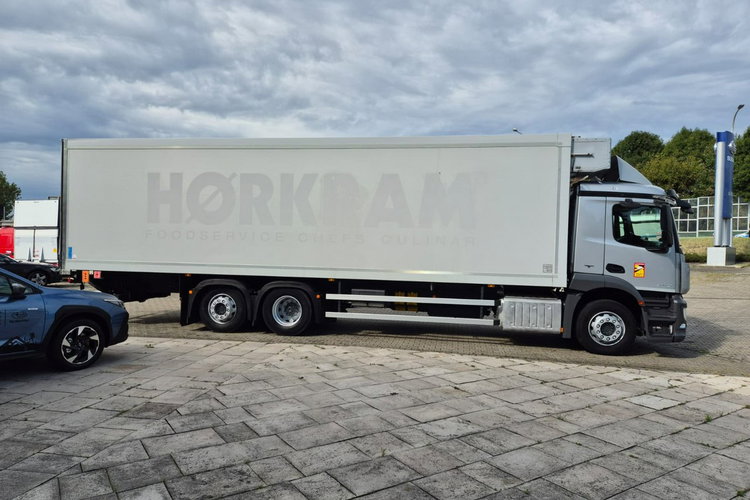 Antos 2532 L / Frigoblock / 6X2 Mercedes-Benz Antos 2532 L 6X2 / CHŁODNIA / IZOTERMA / FRIGOBLOCK / 3 zdjęcie 7