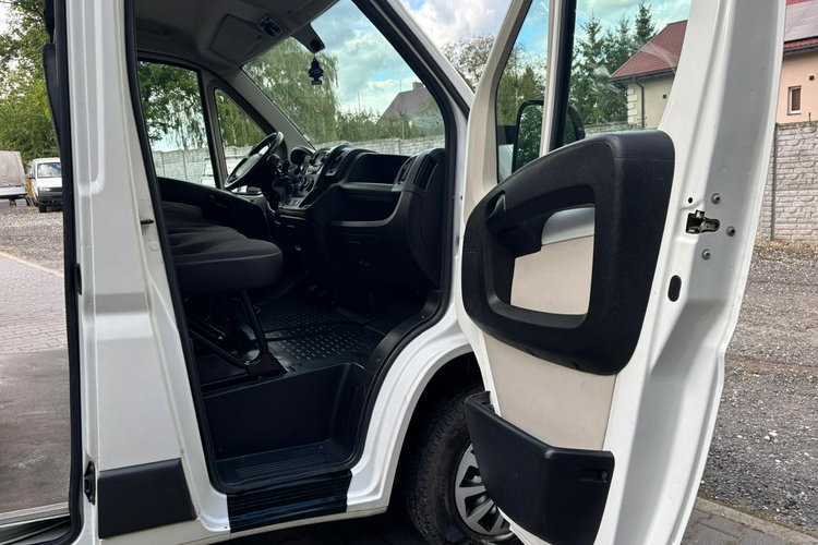 Citroen Jumper 2.2 150KM 2014 L2H2 Brygadówka 7 osobowy Tempomat zdjęcie 14