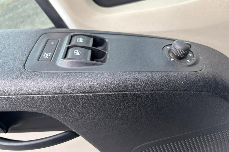 Citroen Jumper 2.2 150KM 2014 L2H2 Brygadówka 7 osobowy Tempomat zdjęcie 19