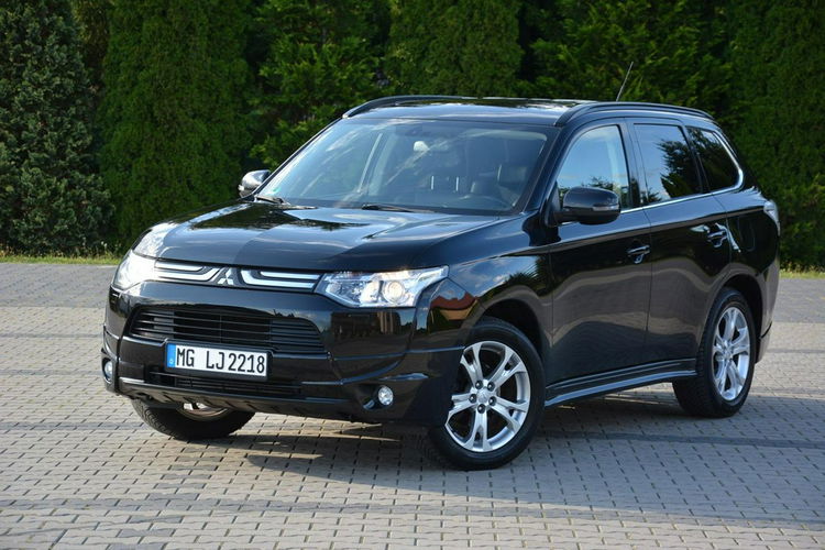 Mitsubishi Outlander 2.2Di-D(150KM)4WD 7-Foteli Xenon Skóry Navi Kamera ALU18 zdjęcie 2