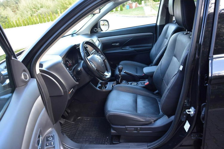 Mitsubishi Outlander 2.2Di-D(150KM)4WD 7-Foteli Xenon Skóry Navi Kamera ALU18 zdjęcie 22
