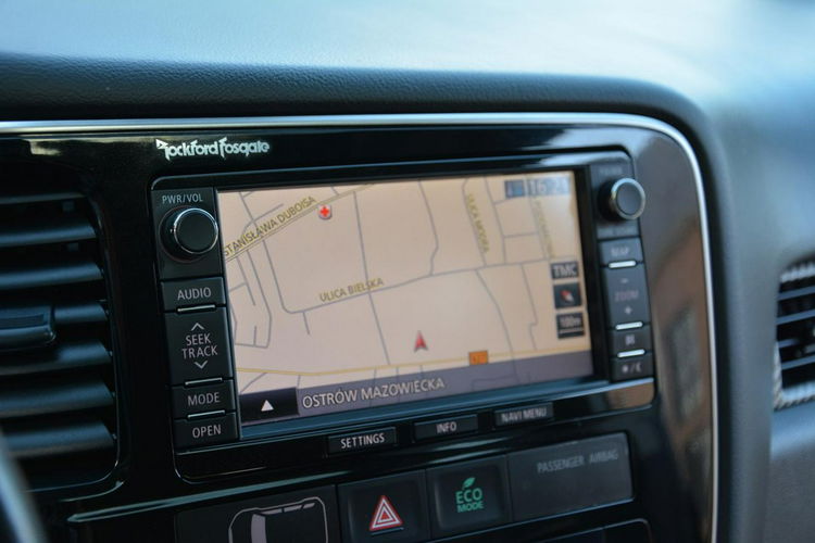 Mitsubishi Outlander 2.2Di-D(150KM)4WD 7-Foteli Xenon Skóry Navi Kamera ALU18 zdjęcie 26