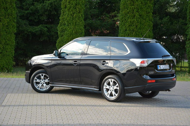 Mitsubishi Outlander 2.2Di-D(150KM)4WD 7-Foteli Xenon Skóry Navi Kamera ALU18 zdjęcie 5