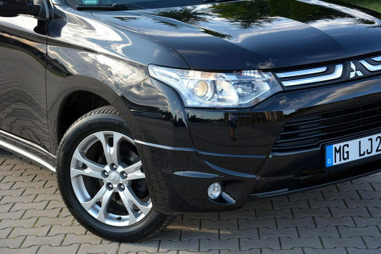 Mitsubishi Outlander 2.2Di-D(150KM)4WD 7-Foteli Xenon Skóry Navi Kamera ALU18 zdjęcie 8