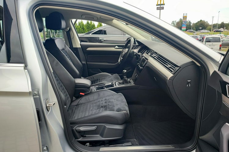 Volkswagen Passat Passat Variant 2.0 TDI Highline BMT + 150KM zdjęcie 17