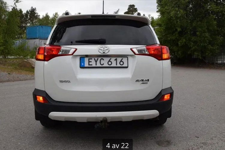 Toyota RAV-4 2.0vvti AWD Automat xenon ledy 4x4 ful serwis bezwypadkowy 1.r.gwaranc zdjęcie 3