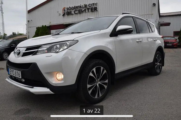 Toyota RAV-4 2.0vvti AWD Automat xenon ledy 4x4 ful serwis bezwypadkowy 1.r.gwaranc zdjęcie 4