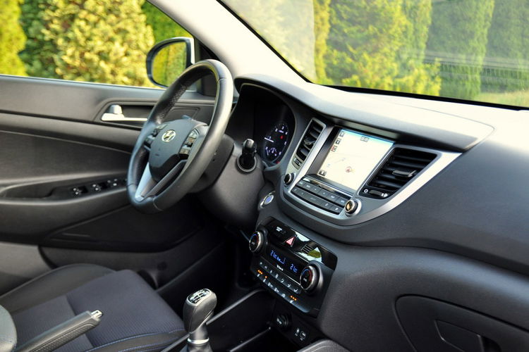 Hyundai Tucson 2.0CRDi(184KM) 4WD Xenon Led Navi Kamera El.Fotele El.Klapa Alu19"ASO zdjęcie 18