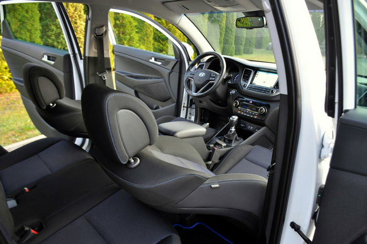 Hyundai Tucson 2.0CRDi(184KM) 4WD Xenon Led Navi Kamera El.Fotele El.Klapa Alu19"ASO zdjęcie 26