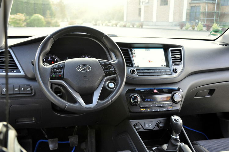 Hyundai Tucson 2.0CRDi(184KM) 4WD Xenon Led Navi Kamera El.Fotele El.Klapa Alu19"ASO zdjęcie 32