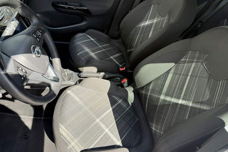 Corsa Opel Corsa 1.4 Niski oryginalny przebieg :) zdjęcie 4