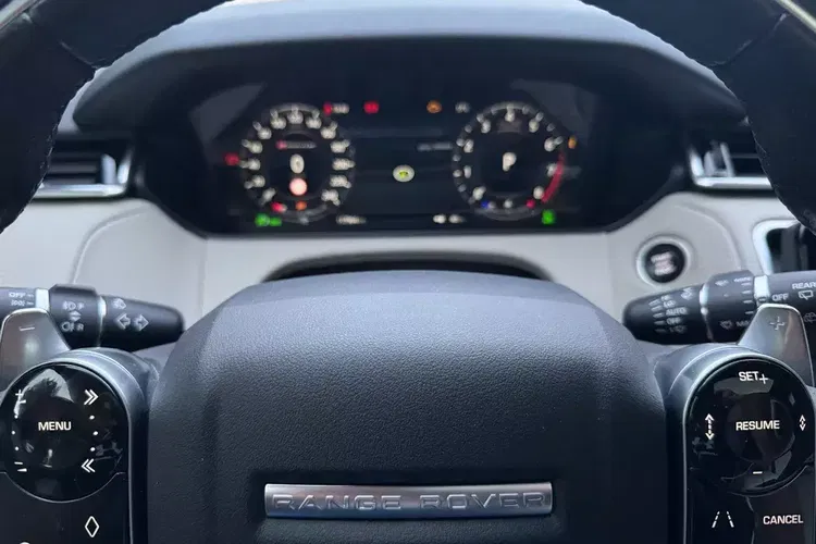 Land Rover Range Rover Velar zdjęcie 33