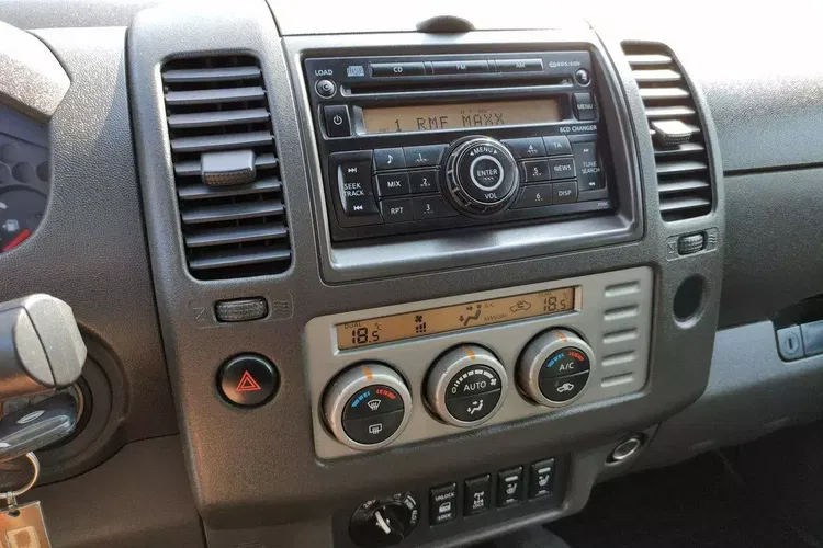 Nissan navara zdjęcie 22