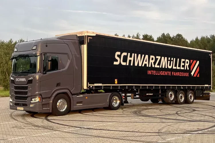 Standard Alcoa felgi 2019/20 lekka waga: 5320kg S1 J Schwarzmuller zdjęcie 11