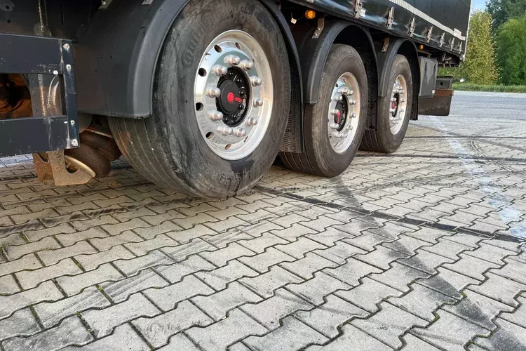 Standard Alcoa felgi 2019/20 lekka waga: 5320kg S1 J Schwarzmuller zdjęcie 19