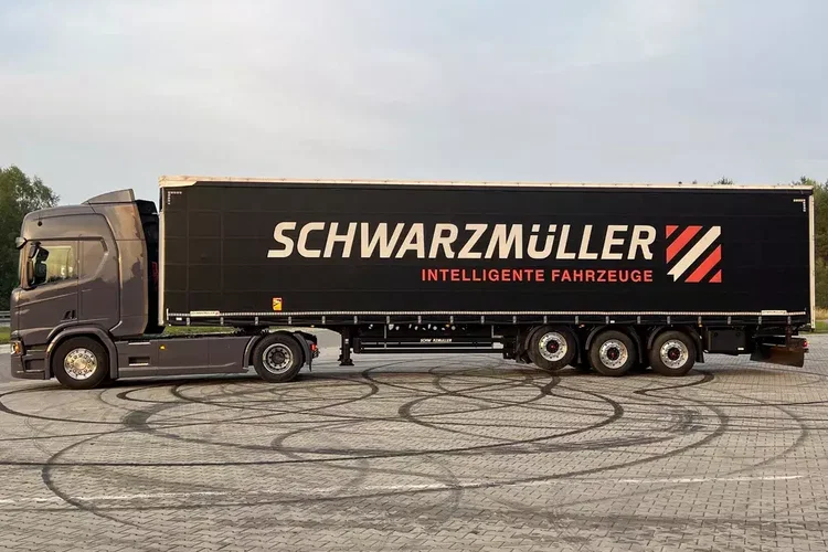 Standard Alcoa felgi 2019/20 lekka waga: 5320kg S1 J Schwarzmuller zdjęcie 6