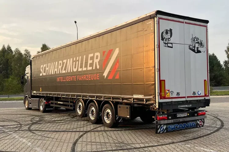 Standard Alcoa felgi 2019/20 lekka waga: 5320kg S1 J Schwarzmuller zdjęcie 7
