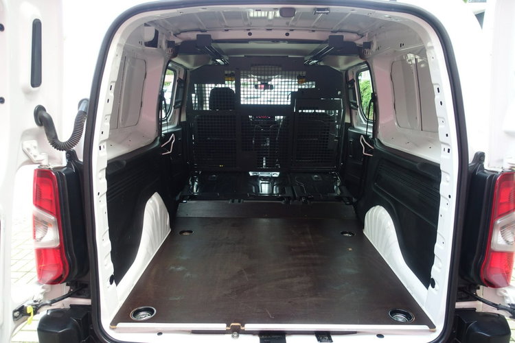 Peugeot Partner R E Z E R W A C J A zdjęcie 12