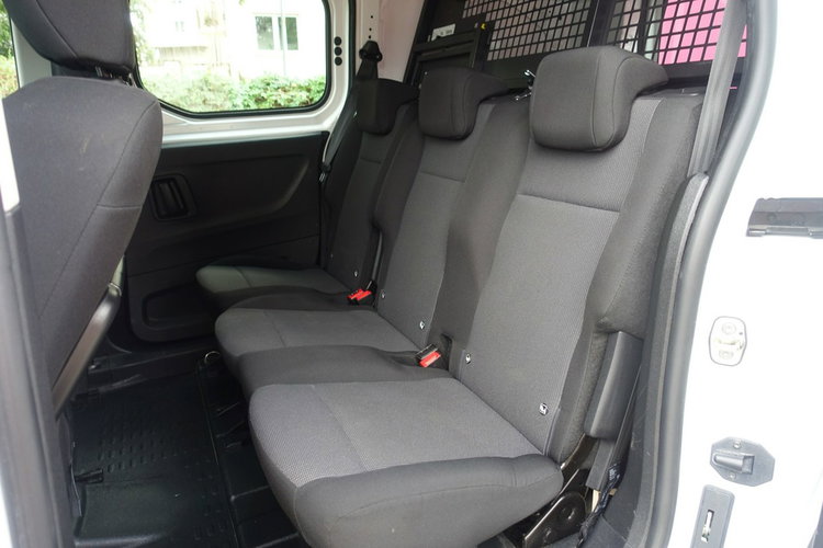 Peugeot Partner R E Z E R W A C J A zdjęcie 9