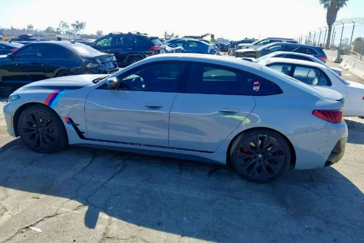 BMW M4 M440I Grań Coupé Xdrive zdjęcie 7