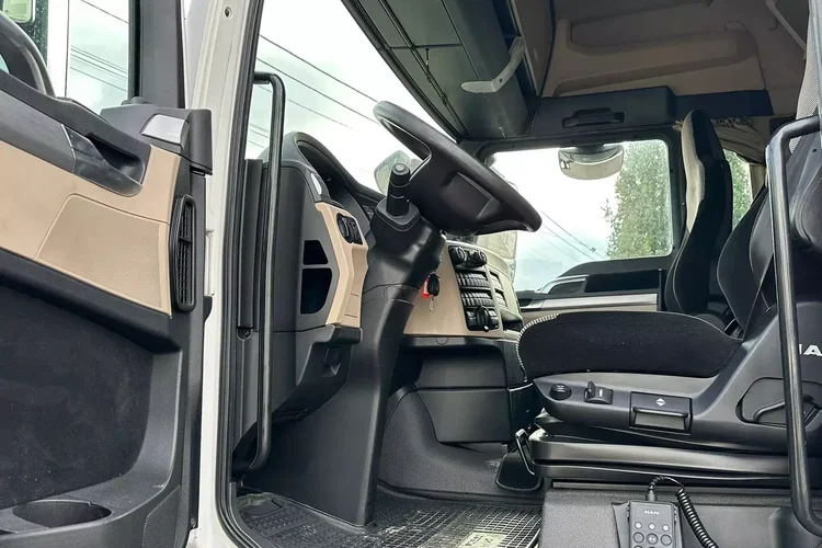 MAN TGX 18.460 XLX / E6 / STANDARD / AUTOMAT / RETARDER / SALON PL / zdjęcie 16