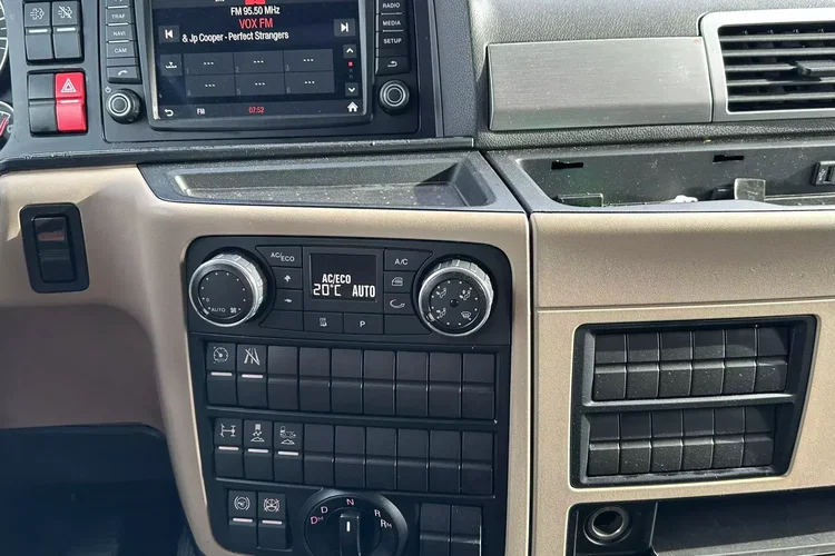 MAN TGX 18.460 XLX / E6 / STANDARD / AUTOMAT / RETARDER / SALON PL / zdjęcie 19