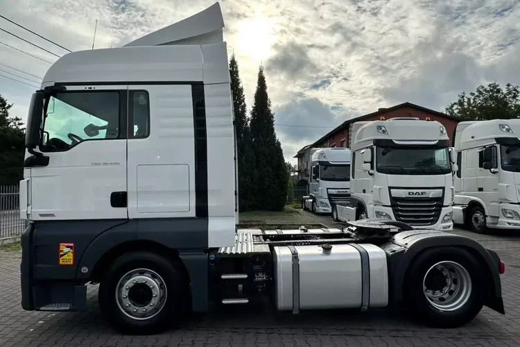 MAN TGX 18.460 XLX / E6 / STANDARD / AUTOMAT / RETARDER / SALON PL / zdjęcie 3