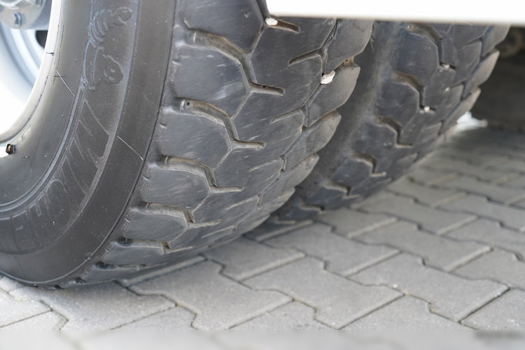 Mercedes ACTROS 2636 / 6x4 / SKRZYNIOWY 7 M + HDS HIAB 211-  WYSÓW 12.6 M / MOCNA PODŁOGA / STEROWANIE RADIOWE / ROTATOR / SPROWADZONY zdjęcie 32