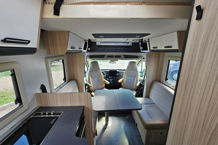 inny Adria Sunliving S 72 DC zdjęcie 9