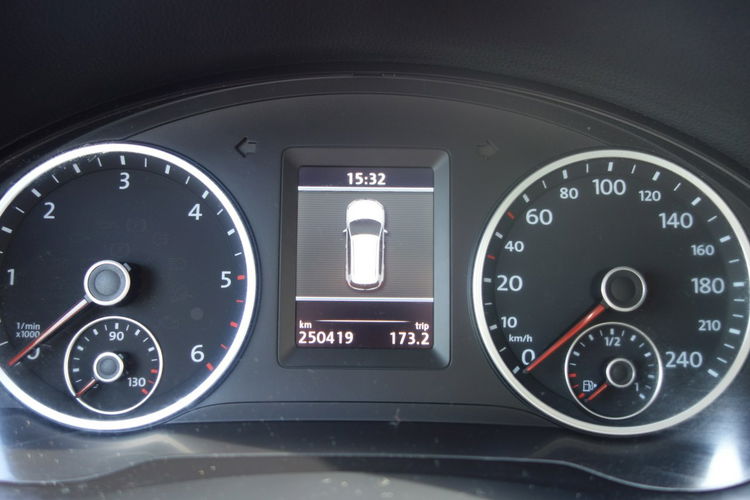 Tiguan VOLKSWAGEN TIGUAN 4x4 zdjęcie 13