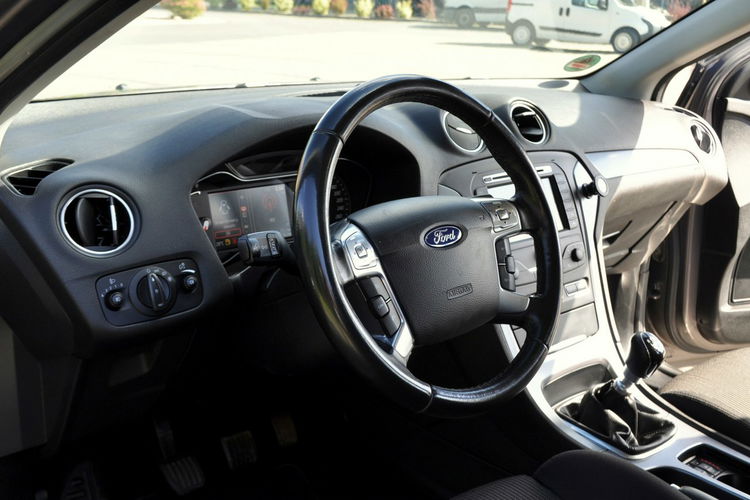 Ford Mondeo 2.0TDCI(140KM) Lift Duża Navi Led 2xParktr. Reling Convers Alu16"ASO zdjęcie 23
