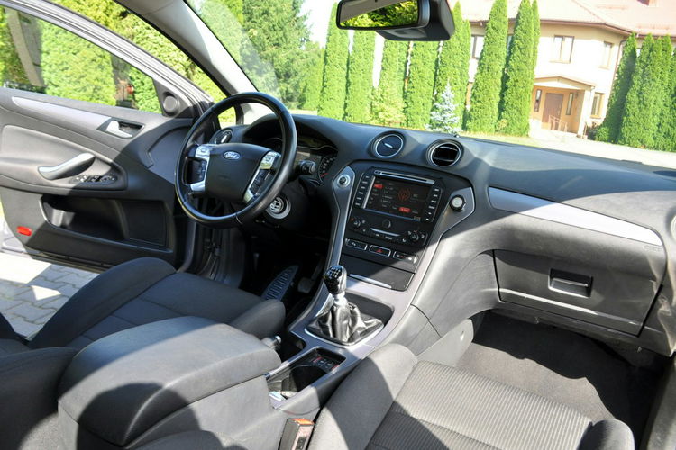 Ford Mondeo 2.0TDCI(140KM) Lift Duża Navi Led 2xParktr. Reling Convers Alu16"ASO zdjęcie 25