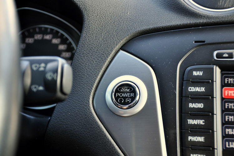 Ford Mondeo 2.0TDCI(140KM) Lift Duża Navi Led 2xParktr. Reling Convers Alu16"ASO zdjęcie 35