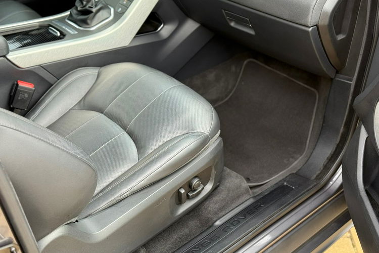 Land Rover Range Rover Evoque Coupe 2.0 ED4 SE Dynamic Busines Edition zdjęcie 8