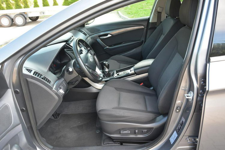 Hyundai i40 bi-Xenon Ledy Navi Kamera Klimatronic 2xParktr Keyless go ASO zdjęcie 22
