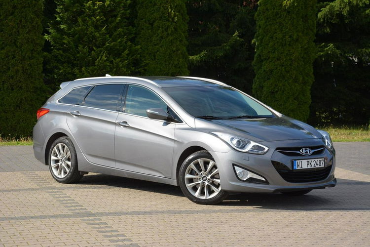 Hyundai i40 bi-Xenon Ledy Navi Kamera Klimatronic 2xParktr Keyless go ASO zdjęcie 3