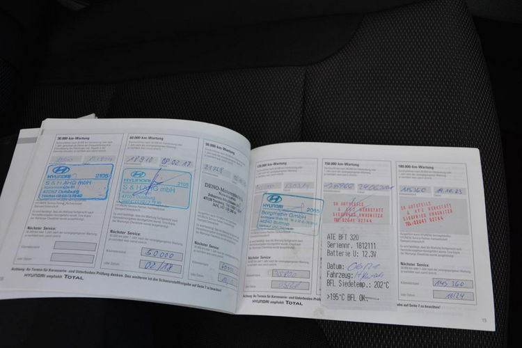 Hyundai i40 bi-Xenon Ledy Navi Kamera Klimatronic 2xParktr Keyless go ASO zdjęcie 33