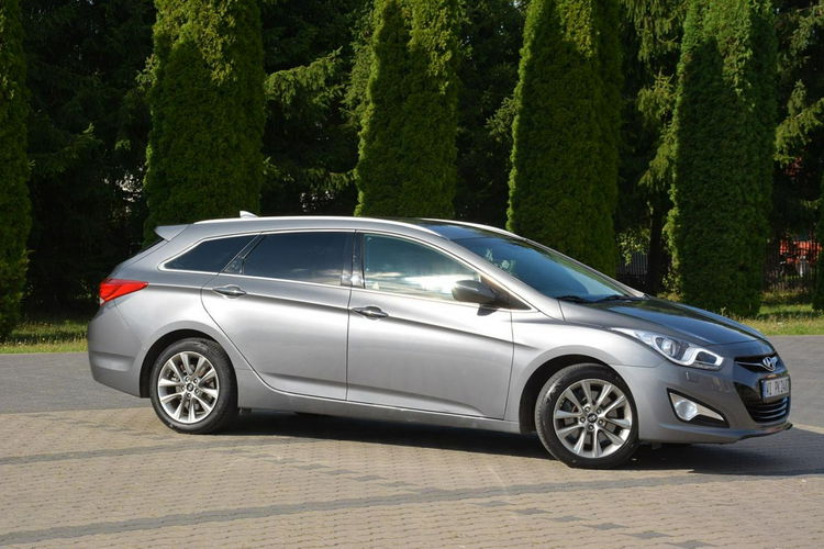 Hyundai i40 bi-Xenon Ledy Navi Kamera Klimatronic 2xParktr Keyless go ASO zdjęcie 4